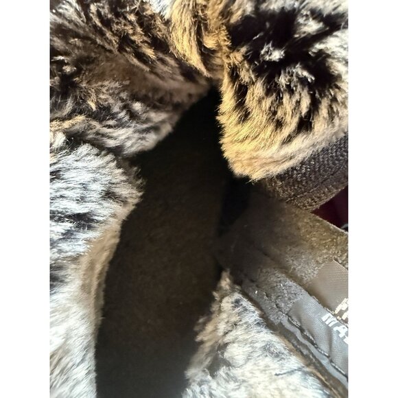 Black Fur Lined Ankle Boots Made In Canada Size 7 - Picture 13 of 16